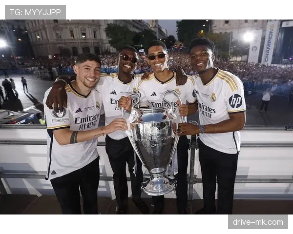 卡马文加与巴尔韦德表现出色 助力皇马重回巅峰