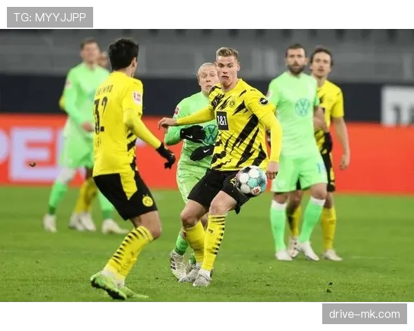 多特蒙德德比战乘胜追击，状态回暖成德甲焦点