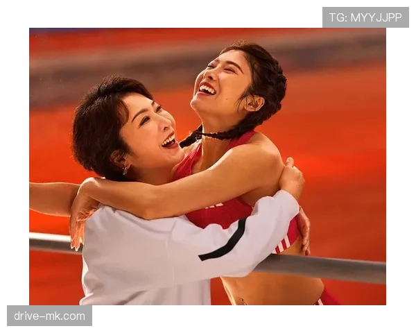 吴艳妮的衣柜里到底藏了多少钱，看她一出场就知道不是普通人家！